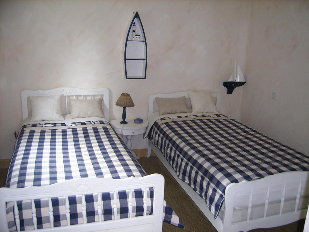 Les Gites De La Pomme D'Or Beuzeville Room photo